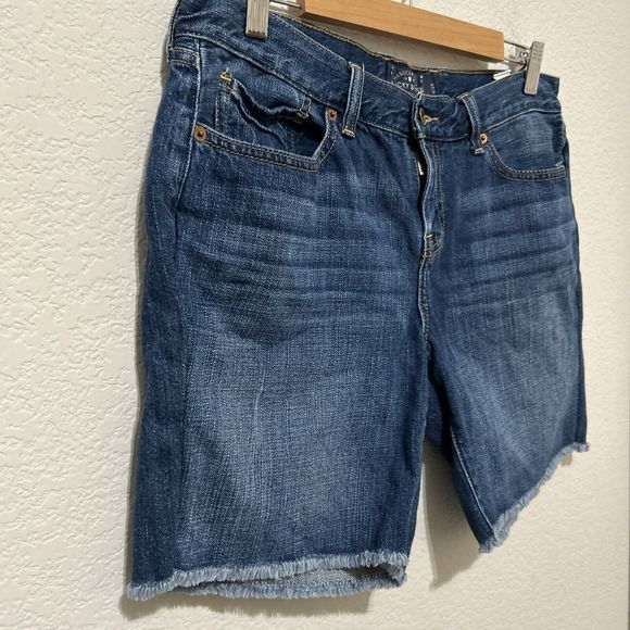 Lucky Brand Jean Shorts Womens 8/29 ( 33 waist) Laguna Short Med Blue Wash Denim - Picture 2 of 10